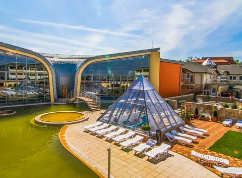 Podhájska v Penzióne Alfa pri liečivých termáloch so zľavou do Rímskych kúpeľov.