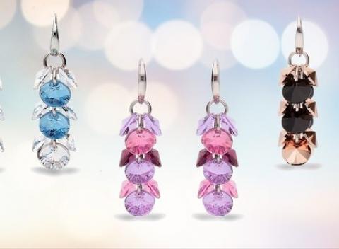 Zažiarite na každom večierku Visiace náušnice s kryštálmi Swarovski Elements 