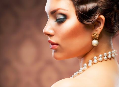 Darujte nevšedný poklad Perla prianí v skutočnej perlorodke s náhrdelníkom