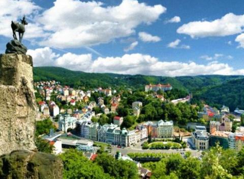 Karlove Vary pre dvoch Pripravte sa s partnerom na hotový gejzír zážitkov