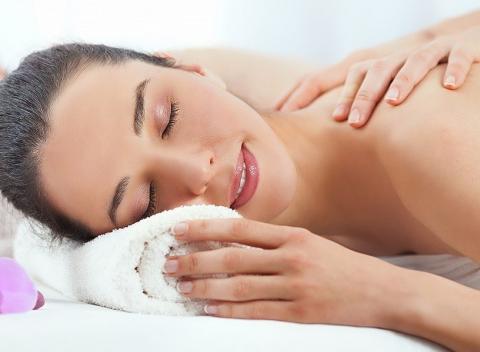 Privátny wellness a masáž  Fantastický romantický balíček pre dvojicu