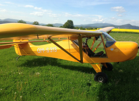 Pilotom na skúšku na lietadle Fox.  Vyskúšajte si, aké je to plávať v oblakoch!