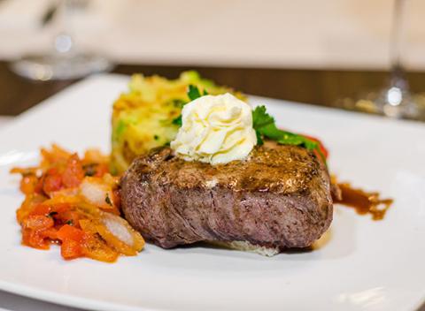 Darčeková poukážka  30 € Navštívte  reštauráciu hotela Austria Trend ****