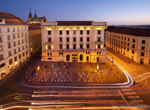Silvestrovský pobyt na 2 noci  v Barceló Brno Palace, Brno pre 2 osoby s raňajkami či polpenziou.