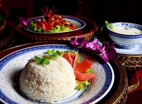 Vynikajúce thajské menu  Jedlo plné chutí, vôní, farieb a samozrejme tradicií