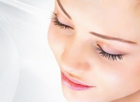 Vek už nehrá žiadnu rolu Chemický peeling na odstránenie škvŕn, akné 