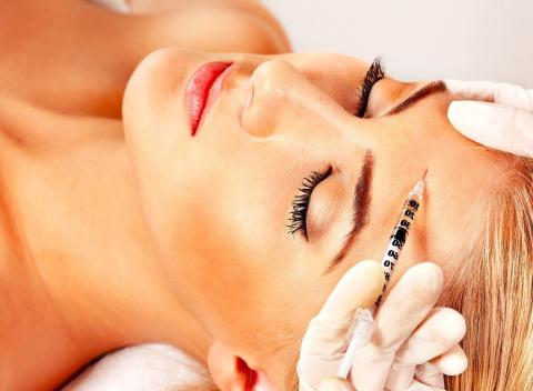 Porazte vaše vrásky Profesionálne ošetrenie tváre s botulotoxínom 