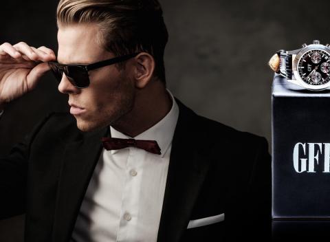 Vkusné pánske hodinky Strojček Quartz, elegantné balenie, tri podciferníky