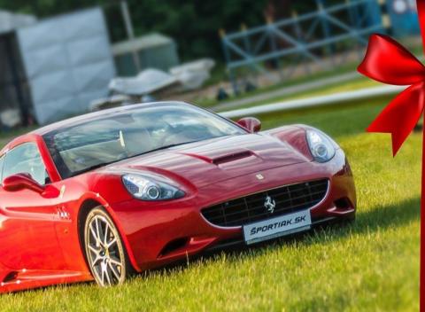 Nezabudnuteľný zážitok Jazdu na športiaku FERRARI California 