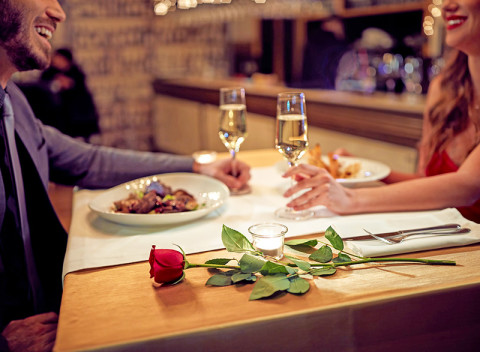 Znojmo v Hoteli BAX***s polpenziou, riadenou degustáciou vína a zľavami.