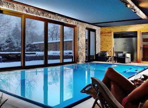 Najkrajší kút v našej rodnej zemi je Liptov, kde nájdete útulný penzión Mária***, ktorý vás pozýva prežiť príjemné chvíle.