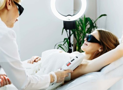 Trvalá IPL epilácia ktorejkoľvek časti tela - zbavíte sa chĺpkov kdekoľvek – raz a navždy!