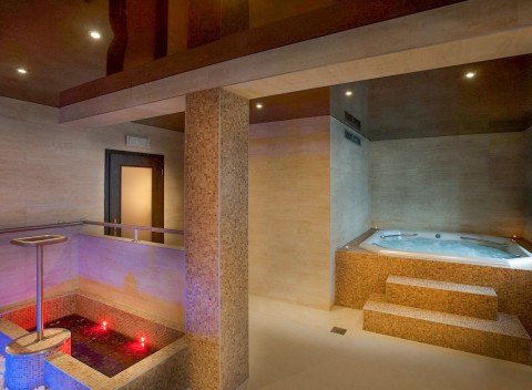 Karlove Vary v luxusnom Hoteli Millenium **** + polpenzia, wellness a procedúry.