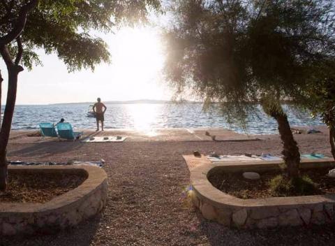 Ideálna dovolenka pre rodinky s deťmi v Chorvátsku pre 2 osoby + 2 osoby zdarma. Lukratívne ubytovanie len 100m od mora.