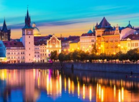 Pamiatky historického centra Prahy, prechádzky pozdĺž rieky Vltava a pravá atmosféra hlavného mesta s ubytovaním v penzióne FOX.