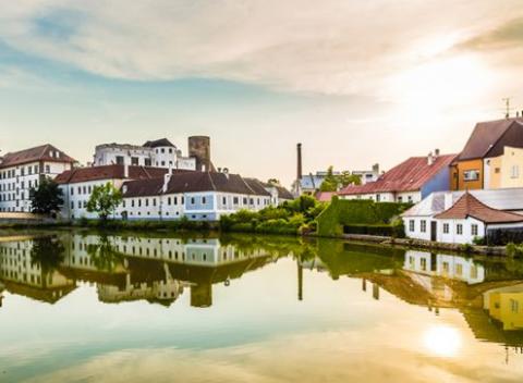 Tri až šesť dní pre dvoch v južných Čechách. Komfortné ubytovanie a odpočinok v nádhernom meste Jindřichův Hradec.