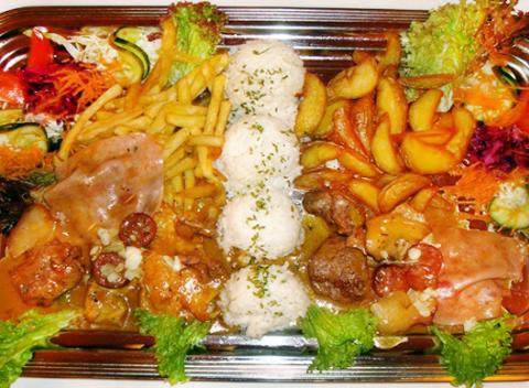 Misa Matúša Čáka pre dvoch. Pochutnajte si na špecialite Plzenskej reštaurácie s dlhou tradíciou a príjemnou obsluhou.