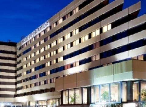 Vyberte sa spoznávať krásy českej metropoly s ubytovaním v luxusnom Orea Hotel Pyramída**** v  centre Prahy na 3 až 5 dní pre 2 osoby.