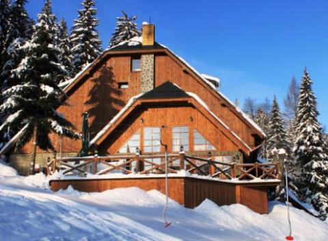 3 až 5-dňový pobyt v Jeseníkoch pre dve osoby. Prvotriedne služby, atraktívne okolie s množstvom ski areálov a turistických cieľov.