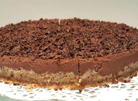 Zdravý čokoládový koláčik a k tomu espresso bez mlieka sú presne to, čo v dnešnom zhone potrebujete, zamaškrťte si bez výčitiek! 