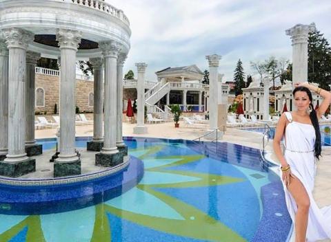 Pobyt v Hoteli Encián*** Rajecké Teplice so vstupom do kúpeľov Aphrodite. Rajecká dolina je plná prírodných krás a kultúrneho bohatstva.