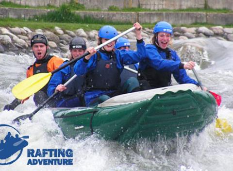 Adrenalínový rafting na rieke Belá, Váh alebo na umelom vodnom kanáli v Liptovskom Mikuláši s foto a videozáznamom.