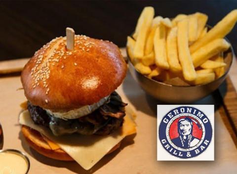 Americká fastfoodová pochúťka pripravená poctivo, chutne a po domácky v Geronimo grill & bar v košickom OC Optima.