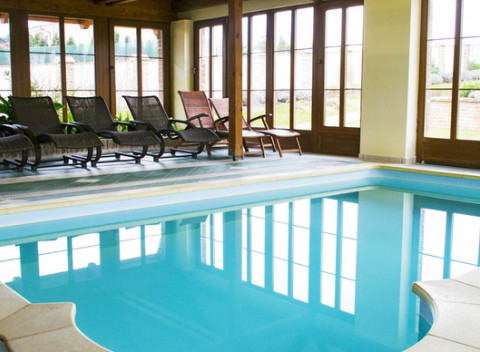 Pobyt v Lednicko-valtickom areáli s neobmedzenou konzumáciou vína, špičkovou kuchyňou a bazénom.