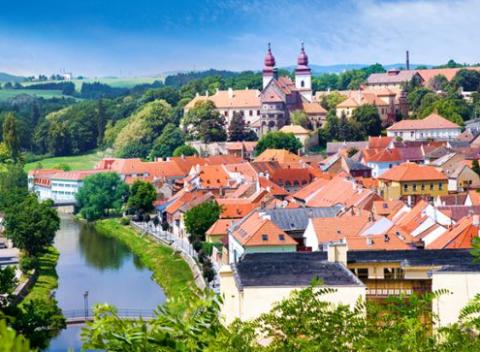 Vynikajúca kuchyňa, pohodlné ubytovanie a tiež trochu pohybu vo fitness, to všetko na vás čaká v tomto nádhernom meste na Vysočine. 