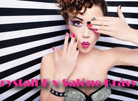 Manikúra s gél-lakom alebo gélové nechty s originálnym zdobením. Krásne a upravené nechty sú doplnkom každej ženy.