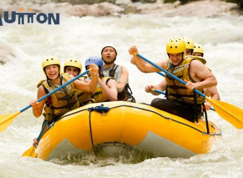 Zdolajte na rafte kanál víťazov alebo si užite pokojný splav rieky Váh. Skvelá aktivita pre začiatočníkov aj skúsených rafterov.