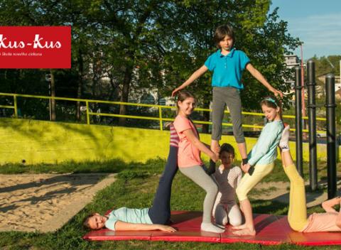 Kurz gymnastiky, žonglovania a akrobacie pre všetky deti. Ovládnite gymnastické prvky, základy žonglovania a naučte sa kopec nových trikov.