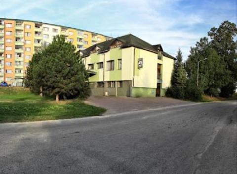 Vyberte sa spoznávať krásy a pamiatky oravy. Ubytovanie vám ponúka Hotel U Zelenej Lipy** s príjemnou reštauráciou a vinárňou. 