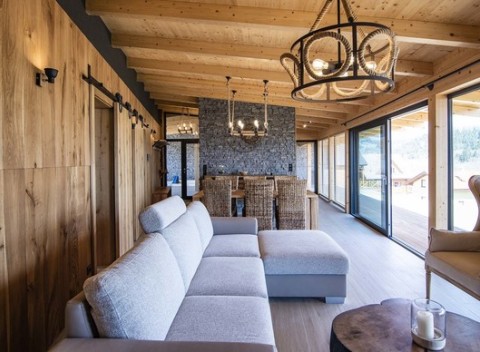 Luxusný pobyt pri Liptovskej Mare v rezorte Marina Liptov s raňajkami a vstupom do wellness.