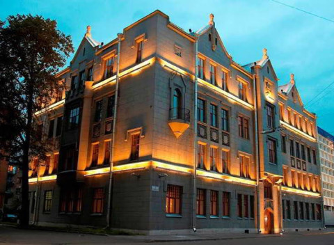 Zažite Silvestrovskú atmosféru v centre v Petrohradu. Pobyt na 5 dni pre dvoch v 4* hoteli.