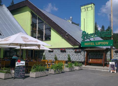 Vyrazte na túru a preskúmajte Demänovskú dolinu, prerúčkujte sa v lanovom parku Tarzánia, vyrazte na raft a okúpte sa v  aquaparku. 