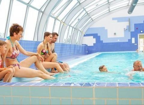 Skvelá oddychová dovolenka v hoteli Négy Évszak neďaleko najväčších maďarských kúpeľov Hajdúszoboszló s polpenziou a neobmedzeným wellness. 