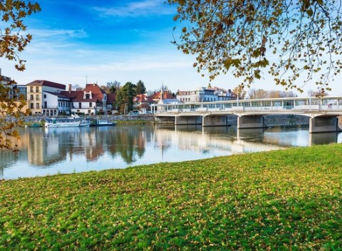 Ubytovanie vo Ville Pšenek v kúpeľnom meste Piešťany aj s možnosťou masáže.