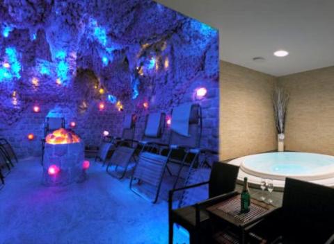 Užite si parádny relax v najväčších moravských kúpeľoch. 4-dňový wellness pobyt s raňajkami v Luhačoviciach a ubytovaním vo vile Jiřinka.