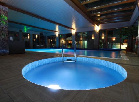 Doprajte si skvelý relax na Liptove. Pobyt pre 2 osoby na 3 dni v Aqua & Wellness Resort Alžbeta s polpenziou a neobmedzeným wellness. 