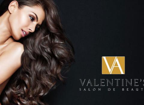 Melír s výživnou maskou alebo dámsky či pánsky strih. Zmena v podobe šikovných nožničiek alebo kvalitnej farby.