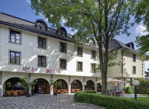 Vianoce bez stresu v 4* hoteli v Prahe na Zamecku pre dvoch s raňajkami či polpenziou.