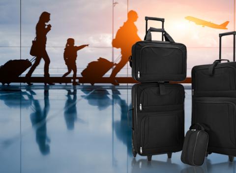 Praktická a elegantná sada 4 cestovných kufrov a tašiek pre vaše letné dobrodružstvá a fantastické dovolenky.  