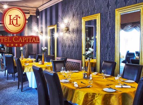 Neopísateľne romantický víkend s večerou alebo masážou môžete zažiť v Hoteli Capital****. Výnimočný luxusný víkend s fľašou vína a wellness.