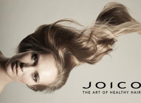 Strih vlasov pre dámy vo vlasovom salóne v centre Košíc. Krásne, silné a zdravé vlasy vďaka značkovej luxusnej vlasovej kozmetike JOICO. 