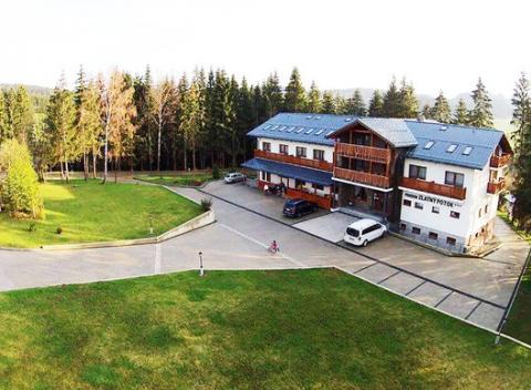 Pobyt so zárukou pokoja, krásnej prírody, zvierat, neobmedzeného vstupu do vírivky a polpenzie v penzióne Zlatný Potok*** na Orave. 