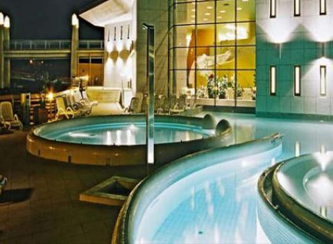 Oddýchnite si v soľných termálnych kúpeľoch Egerszalók v Maďarsku. Ubytovanie v apartmánoch s raňajkami a k tomu zľava na vstup do kúpeľov.