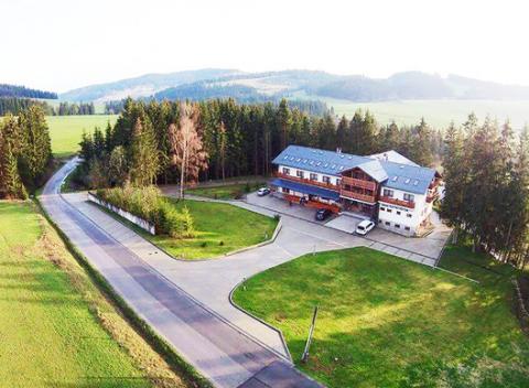 Pobyt so zárukou pokoja, krásnej prírody, zvierat a neobmedzeného vstupu do vírivky v penzióne Zlatný Potok*** na Orave. 