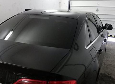 Autofólie na okná aj s inštaláciou. Získate atraktívnejší vzhľad vozidla, zvýšite súkromie a až 80 % odrazených slnečných lúčov.