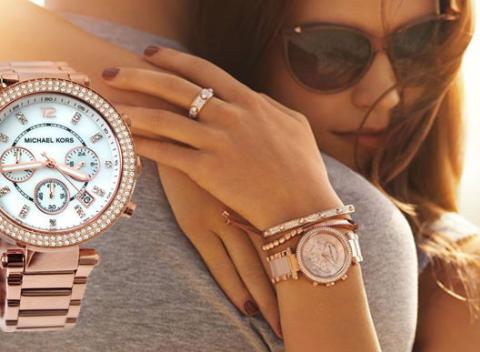 Fantastická zľava 39 % na jednotlivé druhy hodiniek značky Michael Kors. Vystúpte z davu vďaka jeho športovo-elegantným kúskom. 